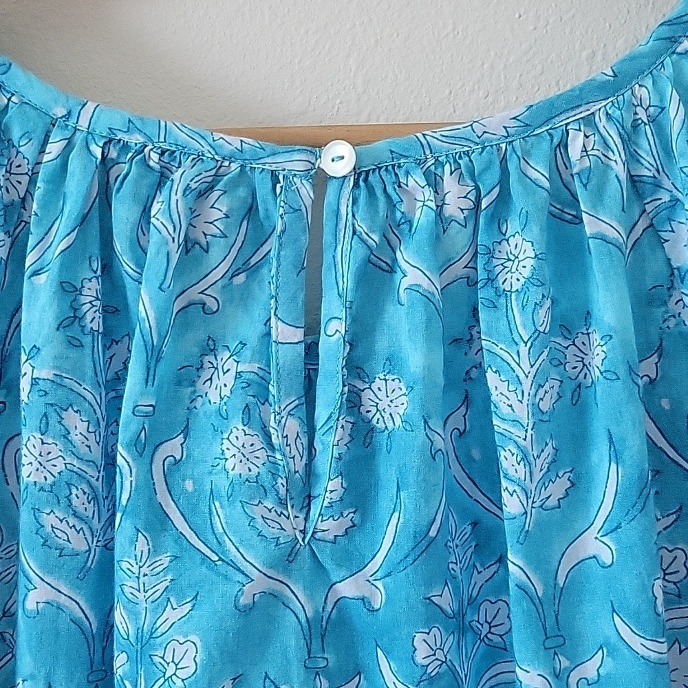 Soft Surroundings Light Blue Flutter Sleeve Blouse Size Large - Picture 4 of 6